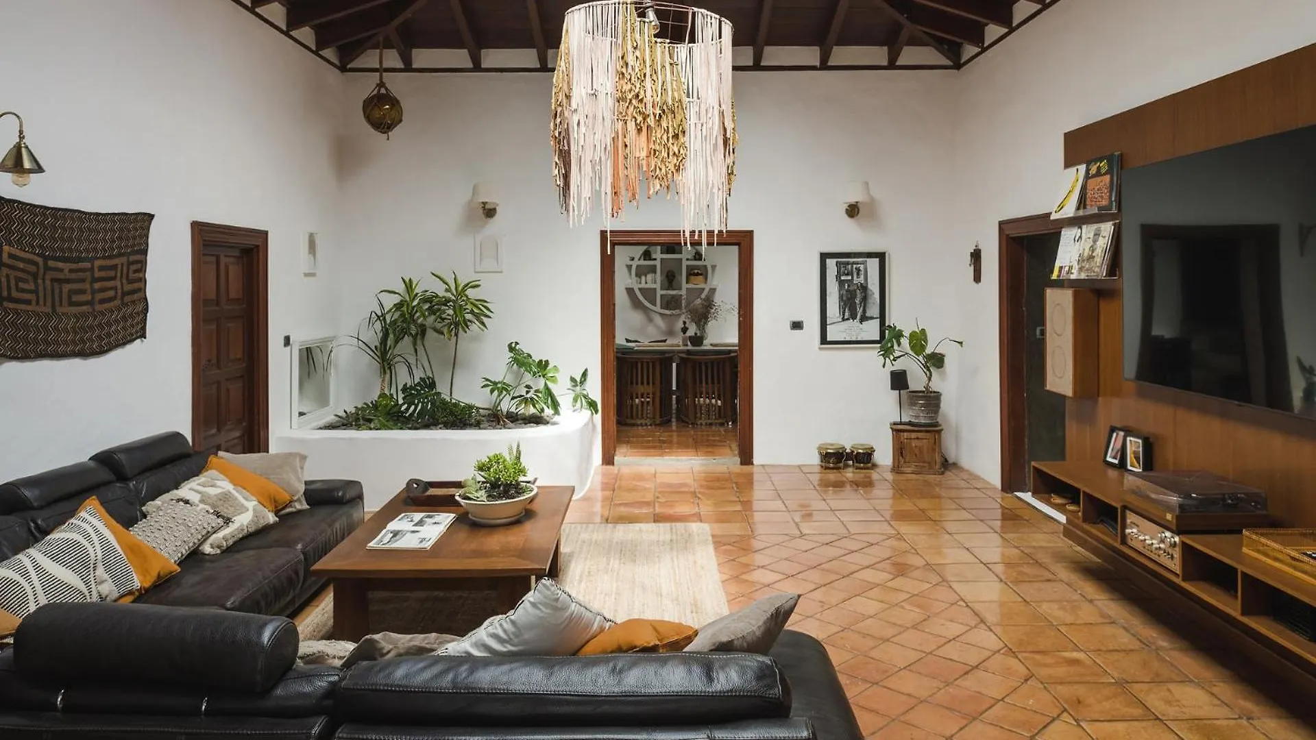 Holiday home Finca Botanica Tao - 5 Bedroom Villa With Pool And Hot Tub Spain