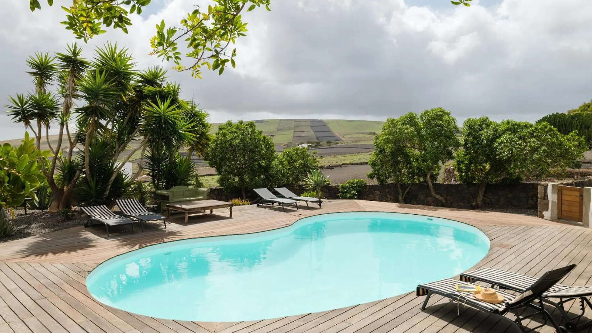 Holiday home Finca Botanica Tao - 5 Bedroom Villa With Pool And Hot Tub Spain