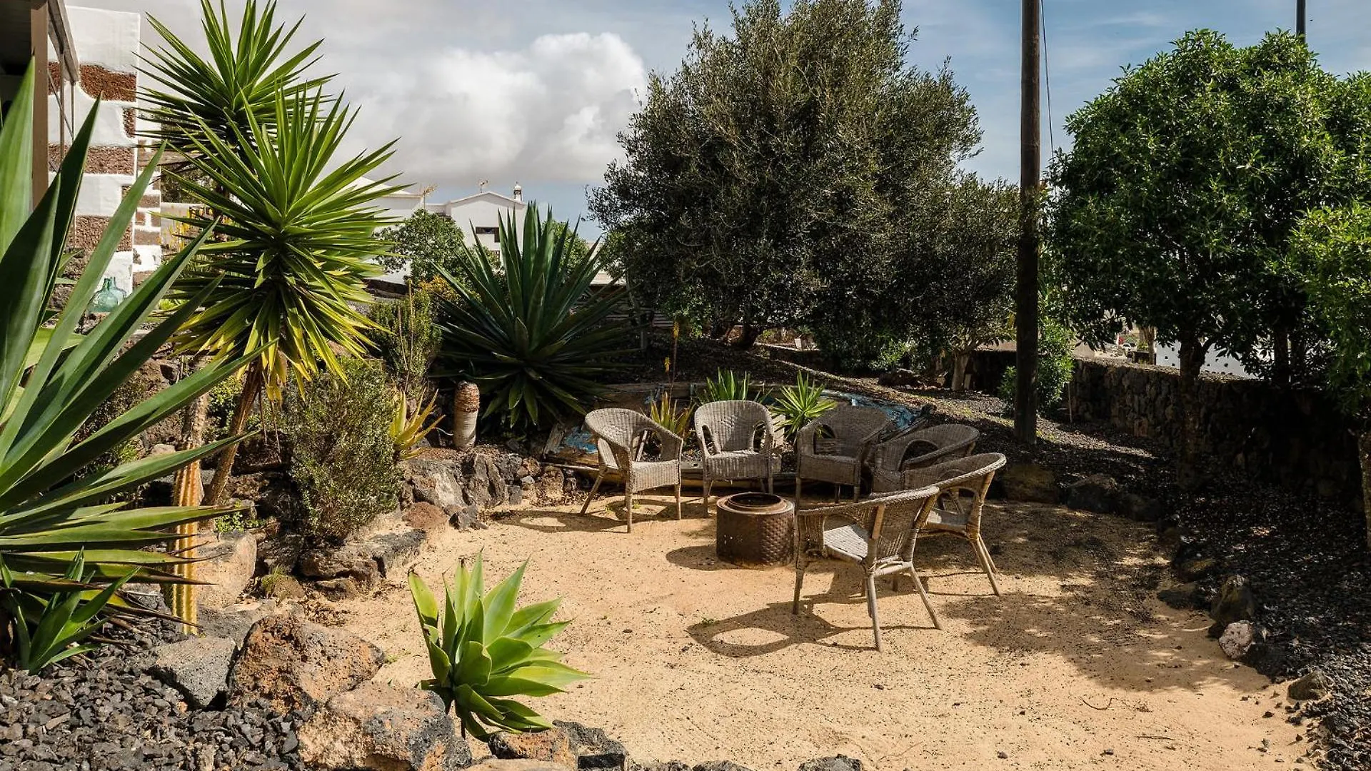 Finca Botanica Tao - 5 Bedroom Villa With Pool And Hot Tub 0*,